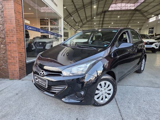 HYUNDAI HB20 1.6 COMFORT PLUS 16V FLEX 4P MANUAL HYUNDAI HB20 1.6 COMFORT PLUS 16V FLEX 4P MANUAL